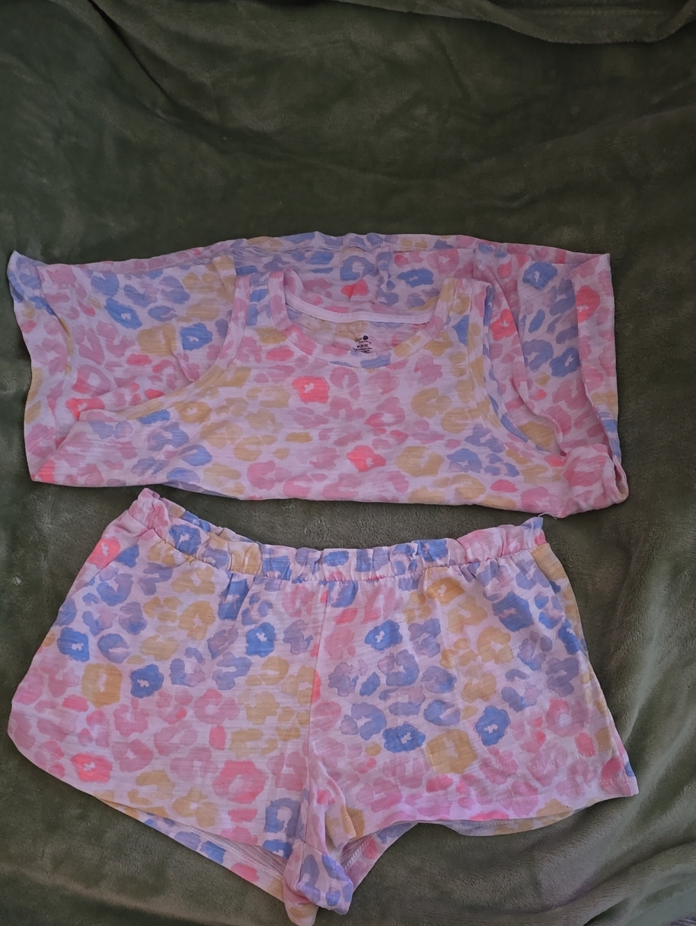 Secret Treasures Girls' Pastel Leopard Pajama Set - Pink, Blue & Yellow